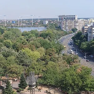 Lake And Park View Гостевой дом