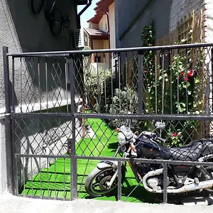 Motor House Unirii Гостевой дом