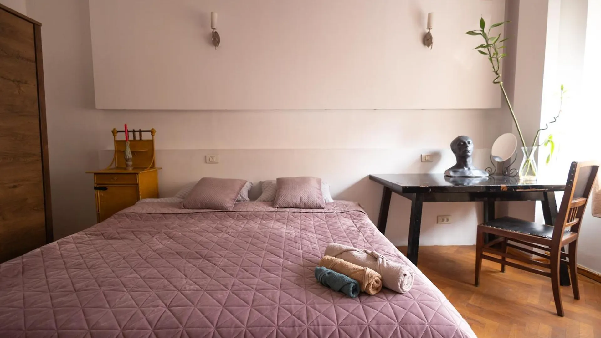 Pensiune Shared Retro Vintage Luxury Apartment Bucureşti